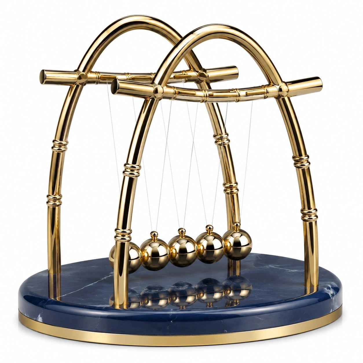 Goldene Pendelskulptur mit Marmorsockel für Schreibtischdekoration