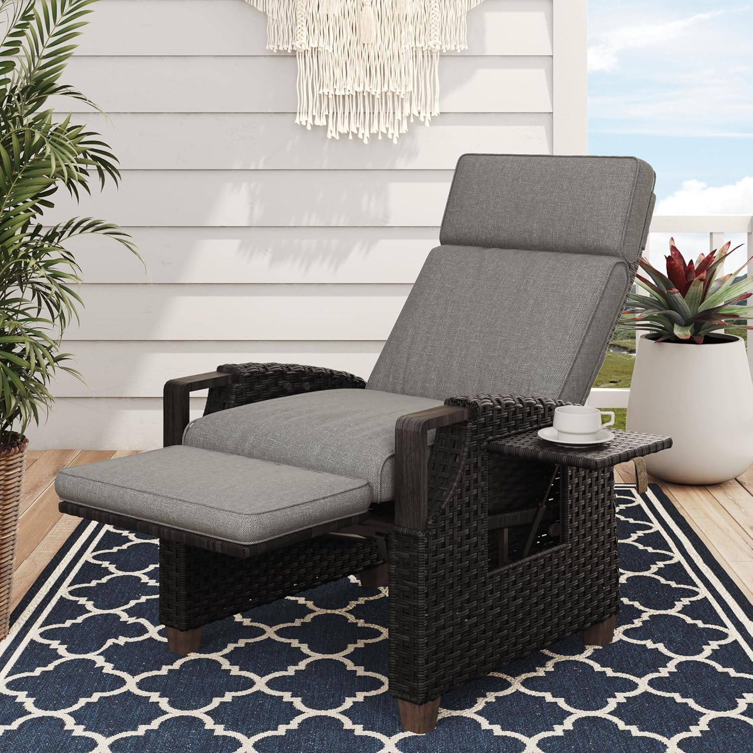 Grand patio Relaxliege Liegesessel mit Sitzkissen Armlehnensessel Verstellbare Rückenlehne Rattan Sonnenliege für Innen, Außeneinsatz